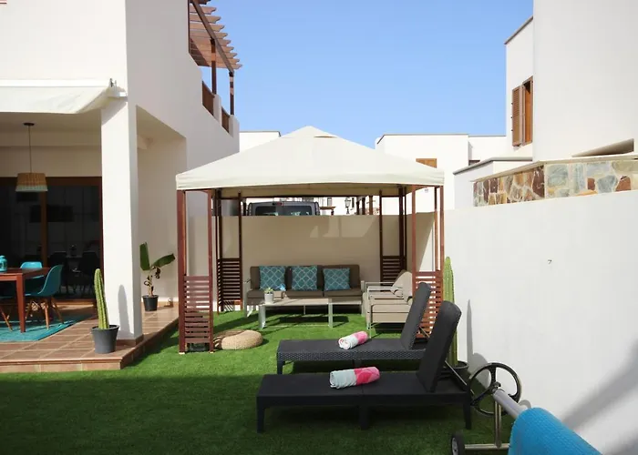 Las Caletas Del Mar - Heated Pool